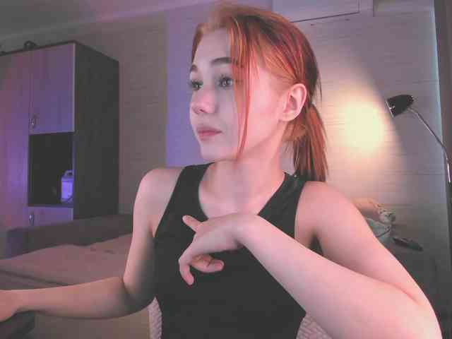 Cute1yoga webcam