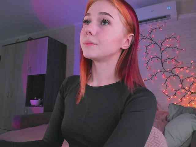 Cute1yoga webcam