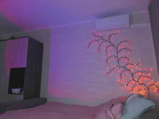 Cute1yoga webcam