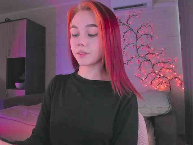 Cute1yoga webcam