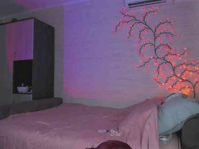 Cute1yoga webcam