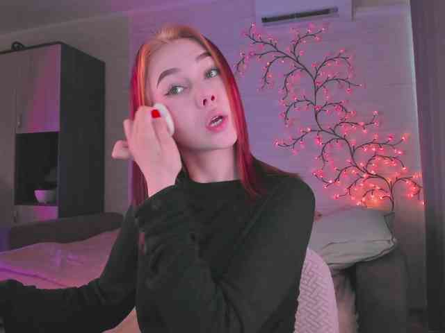 Cute1yoga webcam