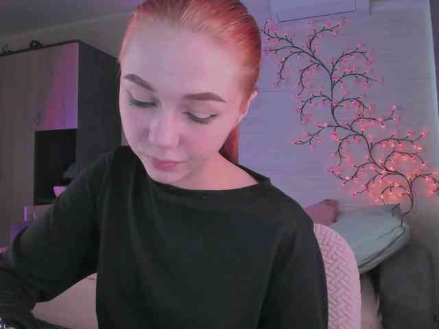 Cute1yoga webcam