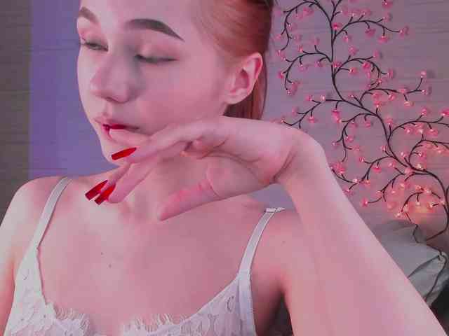 Cute1yoga webcam