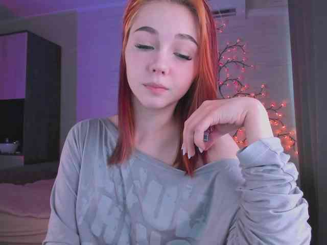 Cute1yoga webcam