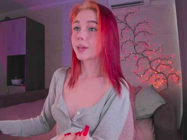 Cute1yoga webcam