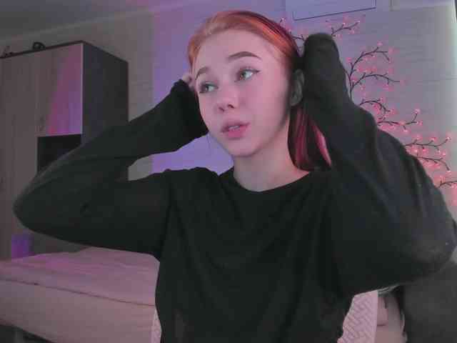 Cute1yoga webcam