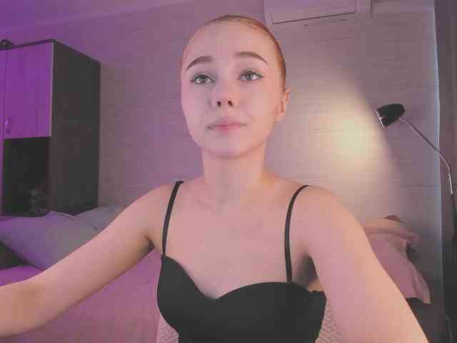 Cute1yoga webcam