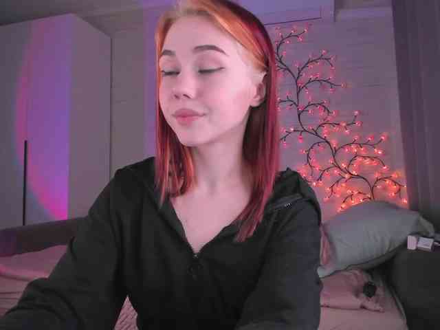 Cute1yoga webcam