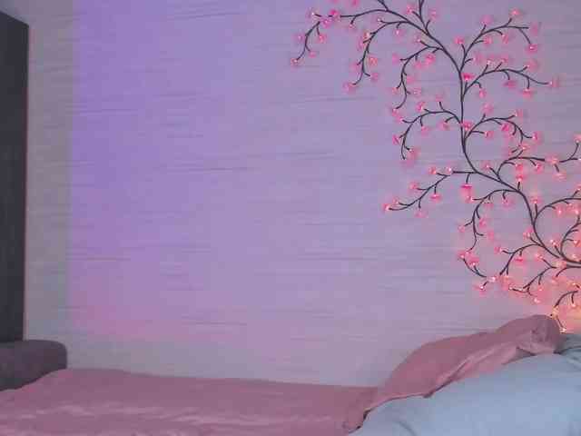 Cute1yoga webcam