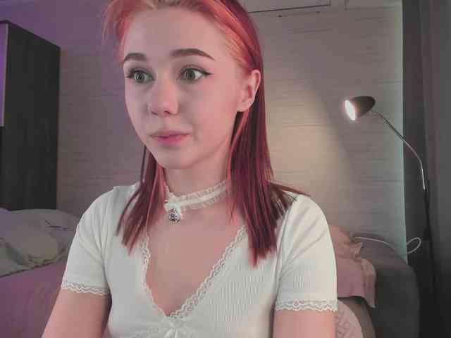 Cute1yoga webcam