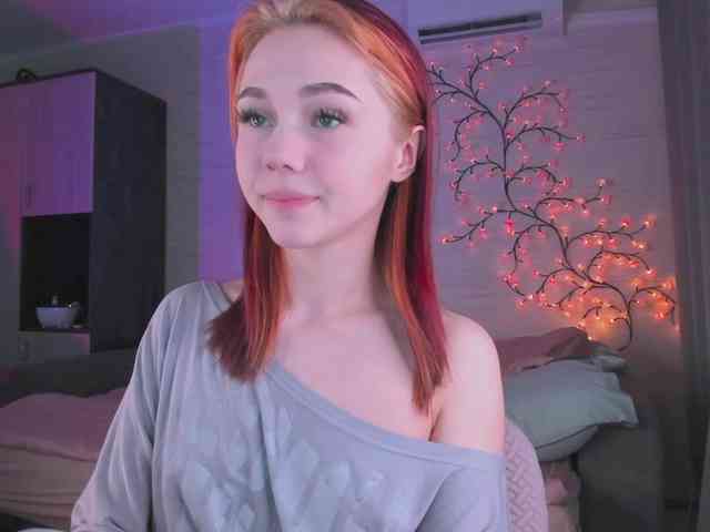 Cute1yoga webcam