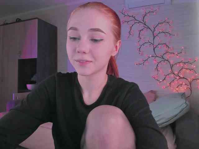 Cute1yoga webcam
