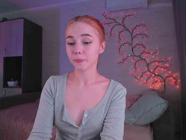 Cute1yoga webcam