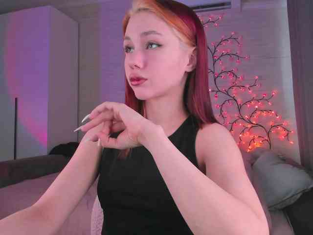 Cute1yoga webcam