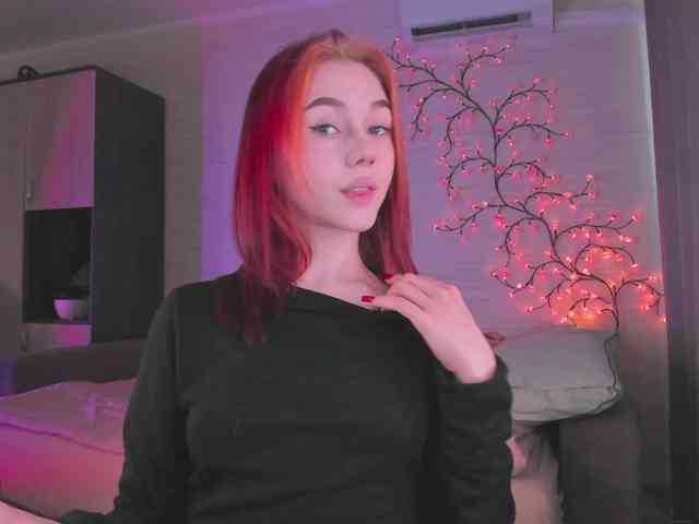 Cute1yoga webcam