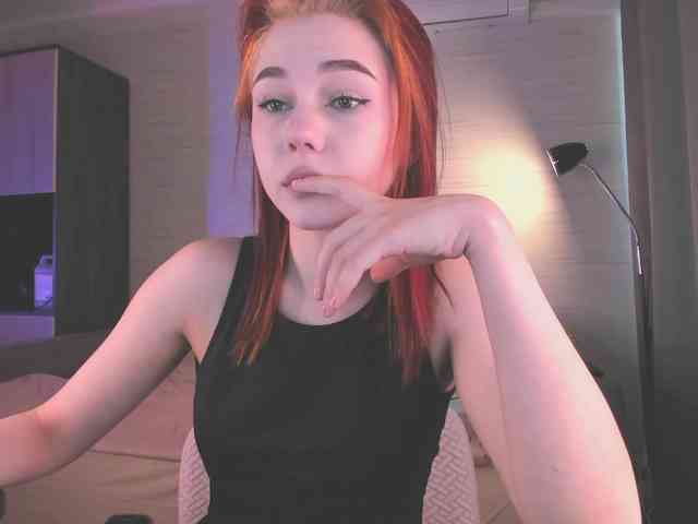 Cute1yoga webcam