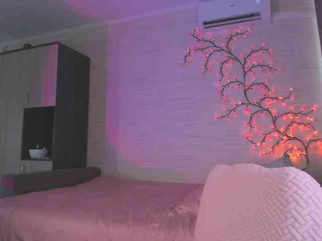 Cute1yoga webcam