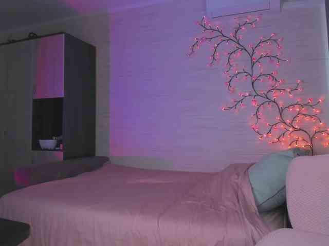 Cute1yoga webcam