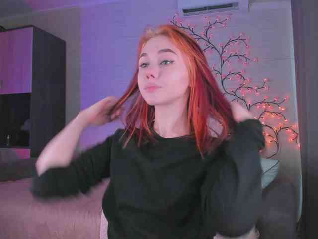 Cute1yoga webcam