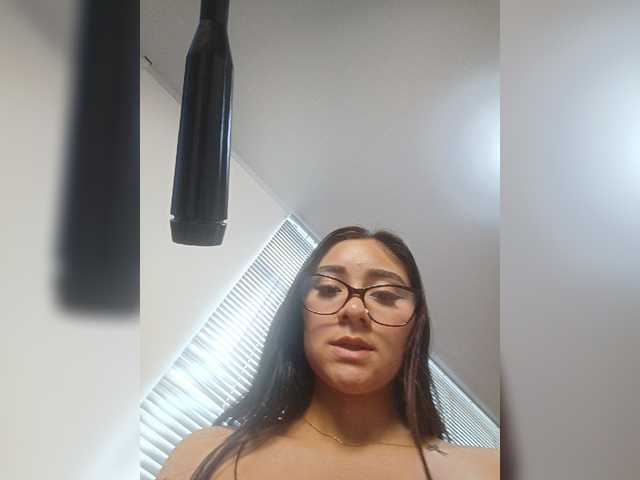 MiaBleak live cam on BongaCams