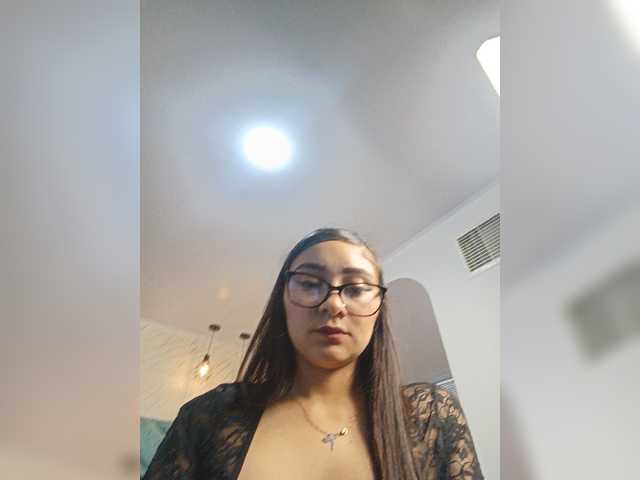 MiaBleak live cam on BongaCams