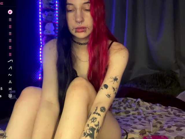 ZlataKim — live female cam
