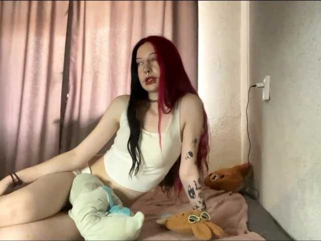 ZlataKim live cam on BongaCams