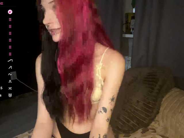 ZlataKim live cam on BongaCams