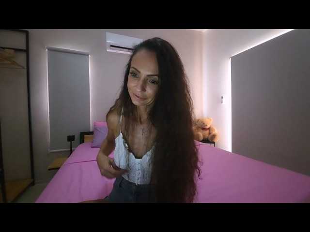 ChloeSweet1 live cam on BongaCams