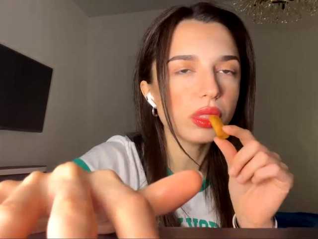 AmilyGlamour live cam on BongaCams