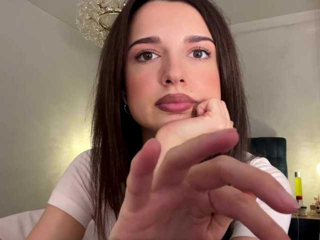 AmilyGlamour live cam on BongaCams