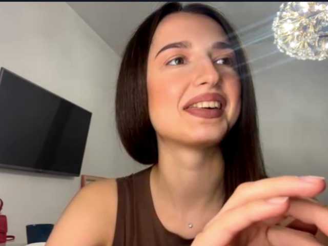 AmilyGlamour live cam on BongaCams