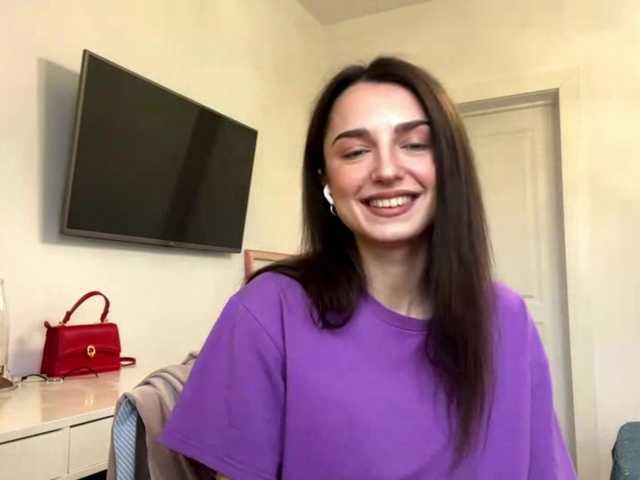 AmilyGlamour live cam on BongaCams