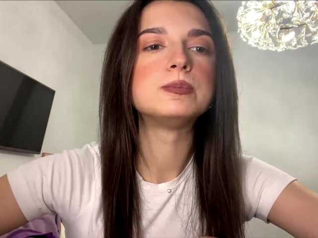 AmilyGlamour live cam on BongaCams