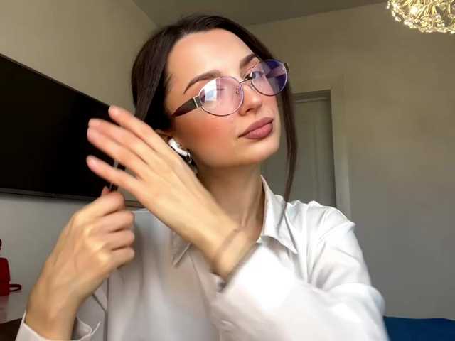 AmilyGlamour live webcam show