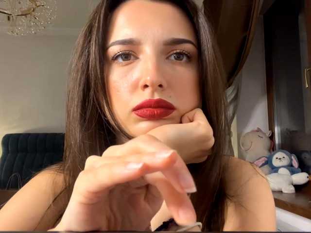 AmilyGlamour live cam on BongaCams