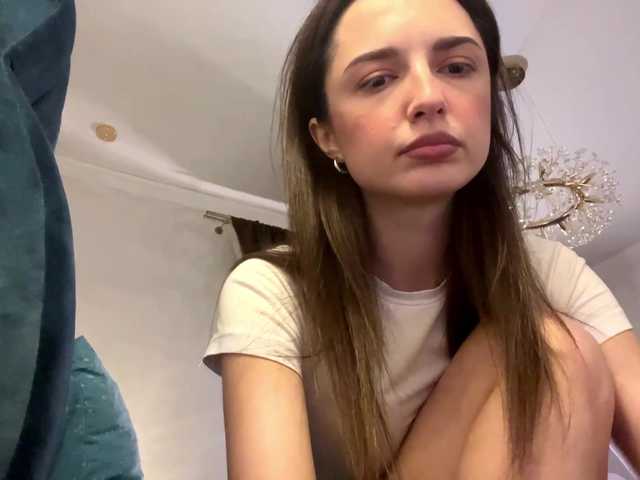 AmilyGlamour live cam on BongaCams