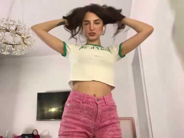 AmilyGlamour live webcam show
