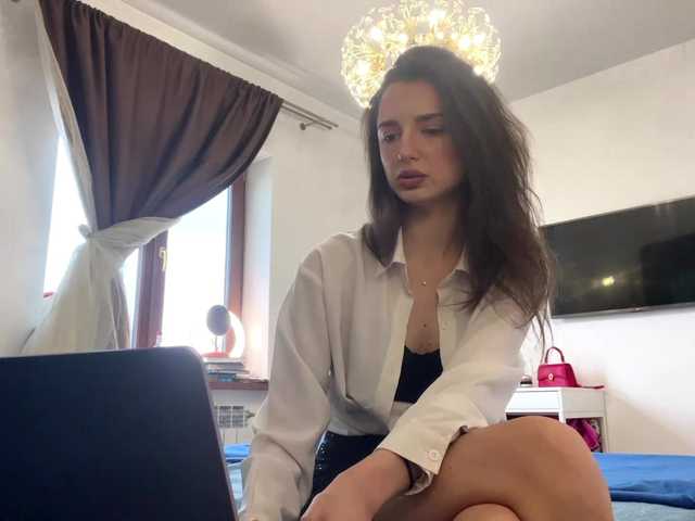 AmilyGlamour live cam on BongaCams