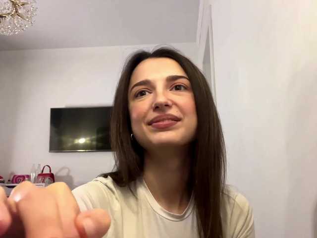 AmilyGlamour live cam on BongaCams