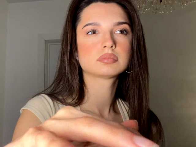 AmilyGlamour live cam on BongaCams