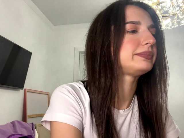 AmilyGlamour live cam on BongaCams