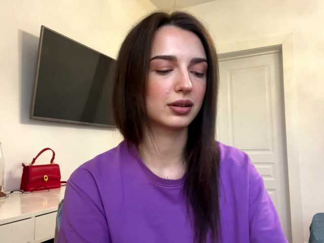 AmilyGlamour live cam on BongaCams