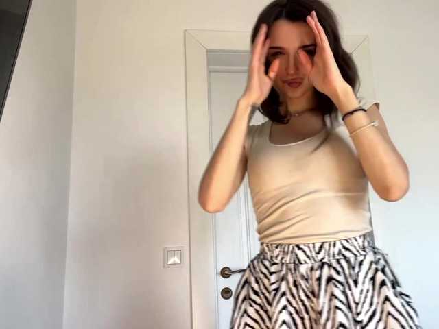 AmilyGlamour live webcam show