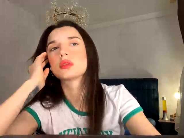 AmilyGlamour live cam on BongaCams