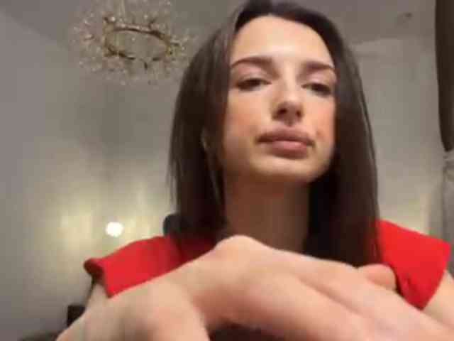 AmilyGlamour webcam