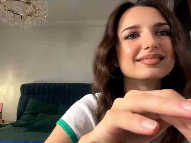 AmilyGlamour webcam