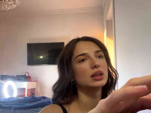 amilyglamour's live room