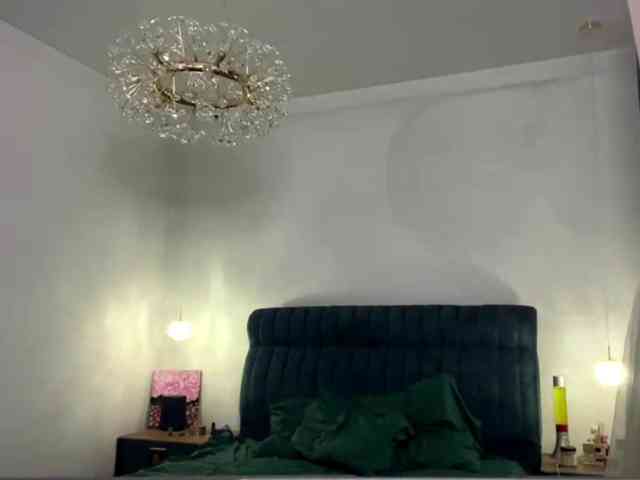 AmilyGlamour webcam
